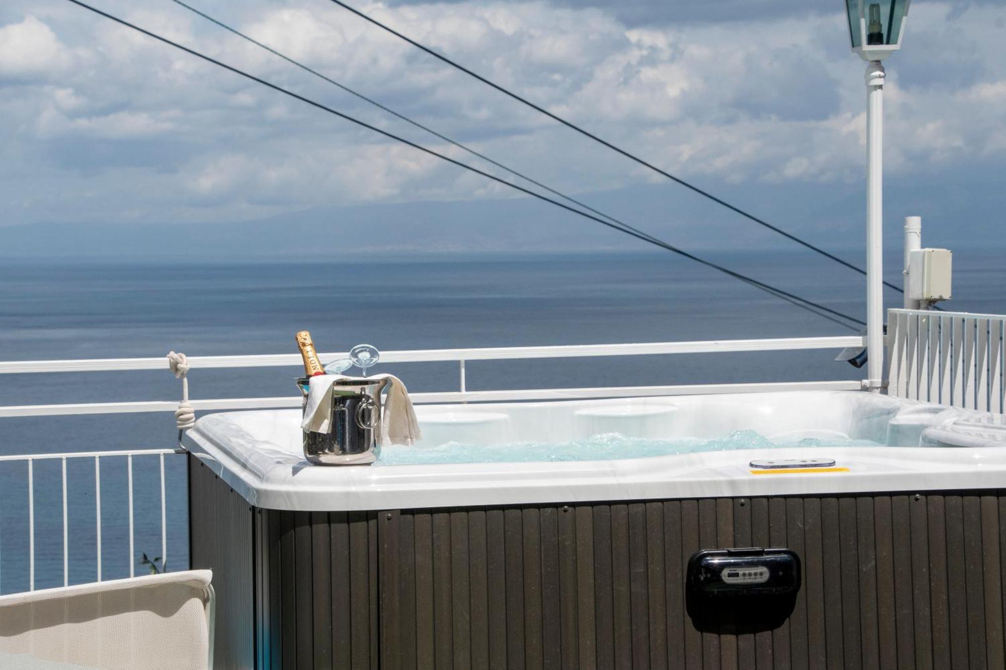 Dream View Suites Taormina Eksteriør bilde